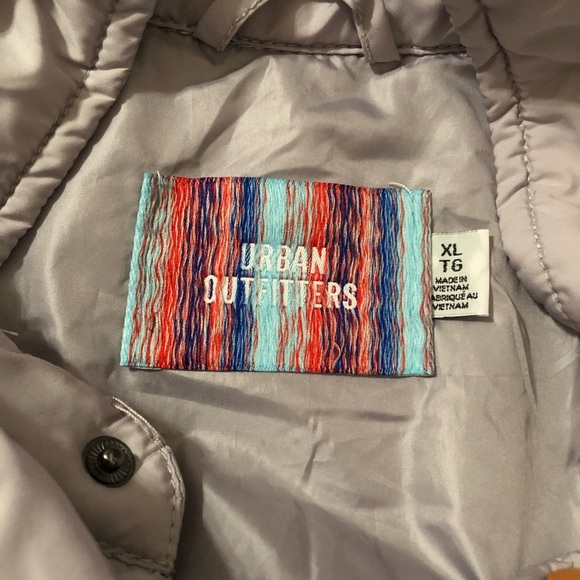 Urban Outfitters Light Gray Quilted Jacket - Picture 7 of 10